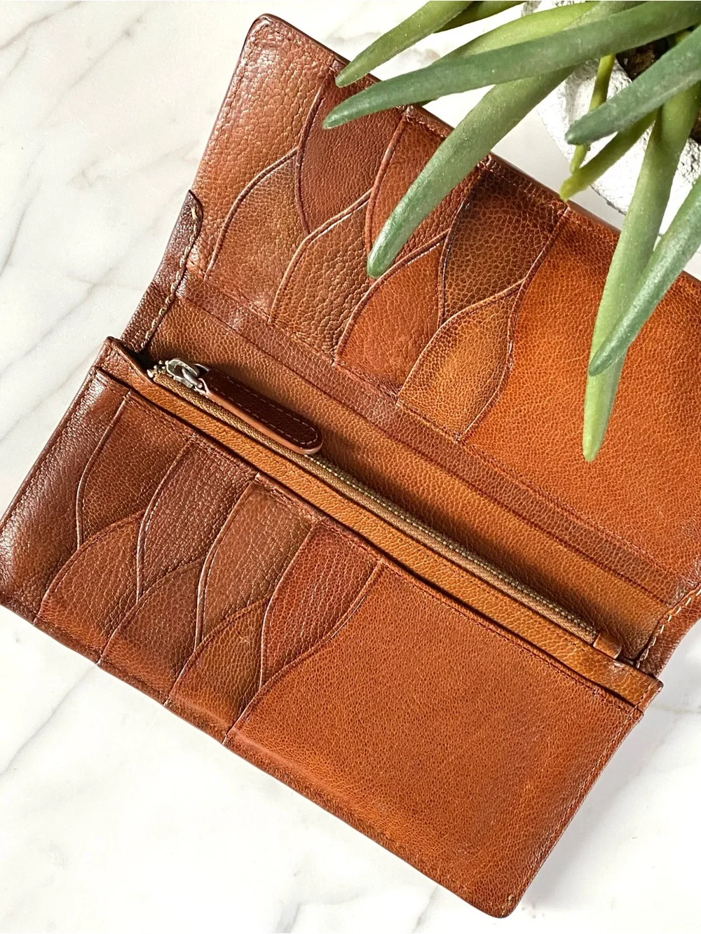 COLE HAAN- Brown Leather Long Wallet for Bills, Cards & Coins